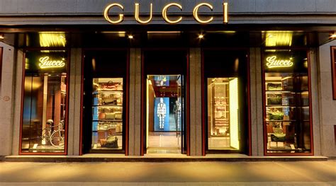 gucci - milano flagship